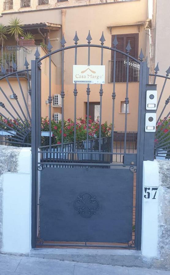 Casa Margo Hotel มอนเรอาเล ภายนอก รูปภาพ
